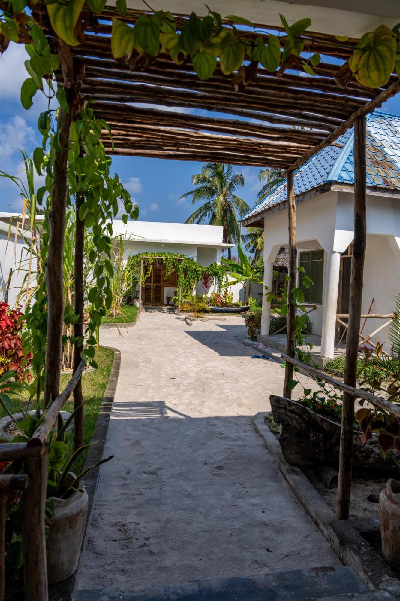 Mafia Island Bungalows Utende Ngoại thất bức ảnh